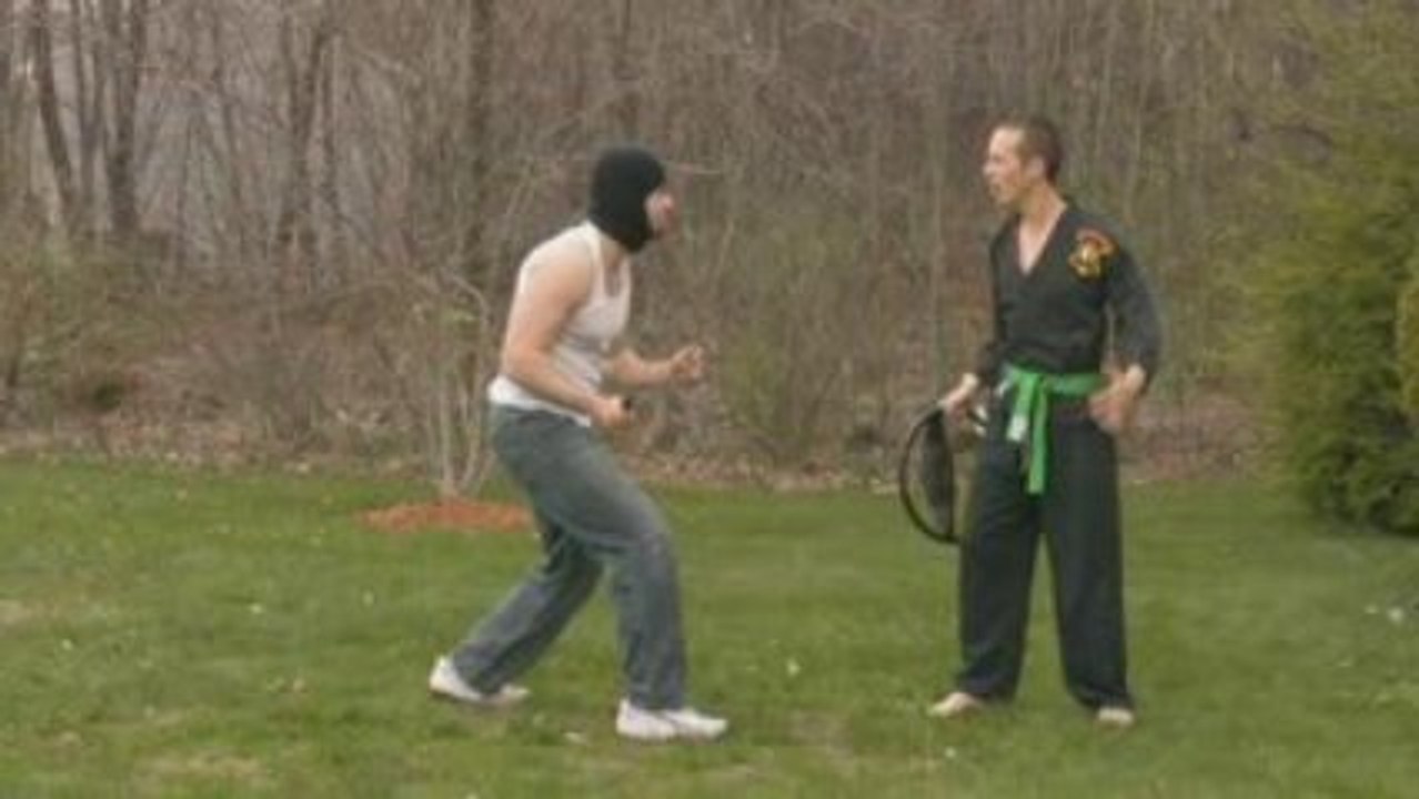 How to fight like Jackie Chan ?