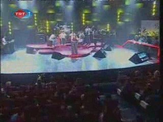 Genç Mikrofon Yarısmacısı Melek Berna  İpek'e Başarılar