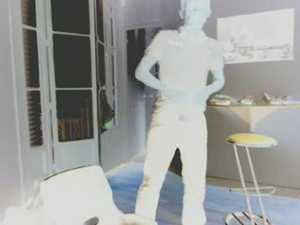 Wiwi kameloualise "French kiss"