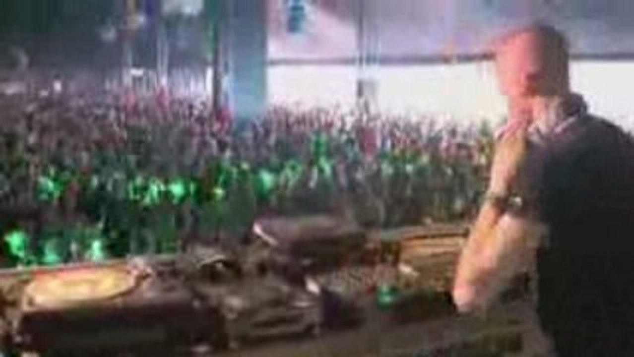 frontliner @ Defqon.1 festival  2009 hardstyle ...