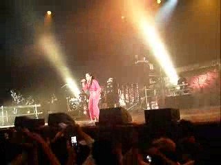 Appelez moi Kenza live au Zenith