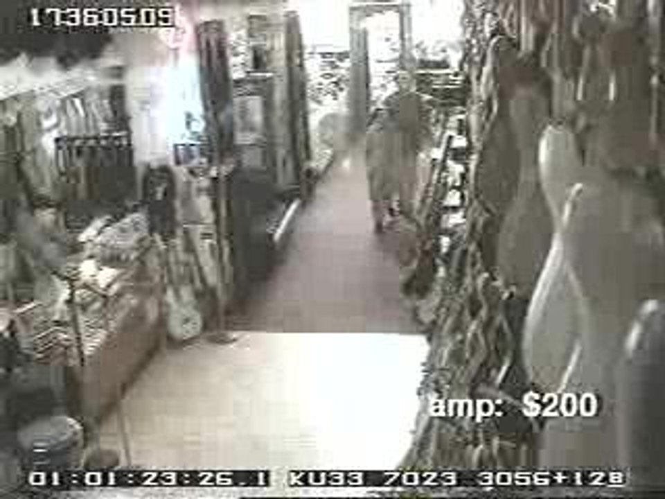 pub- Guns'n Roses Mastercard