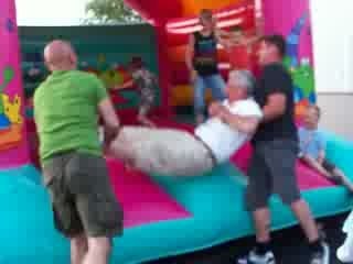 Pire que les gosses!