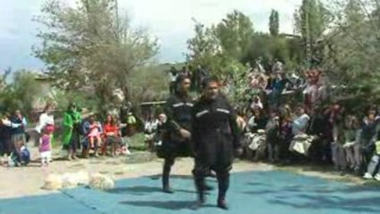 Susuz Halk Oyunları 2009 (3)