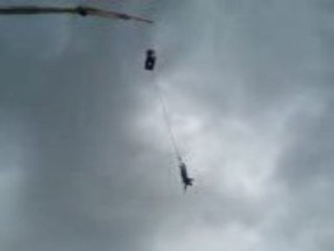 mon saut a l'élastique (saut de l'ange!!)