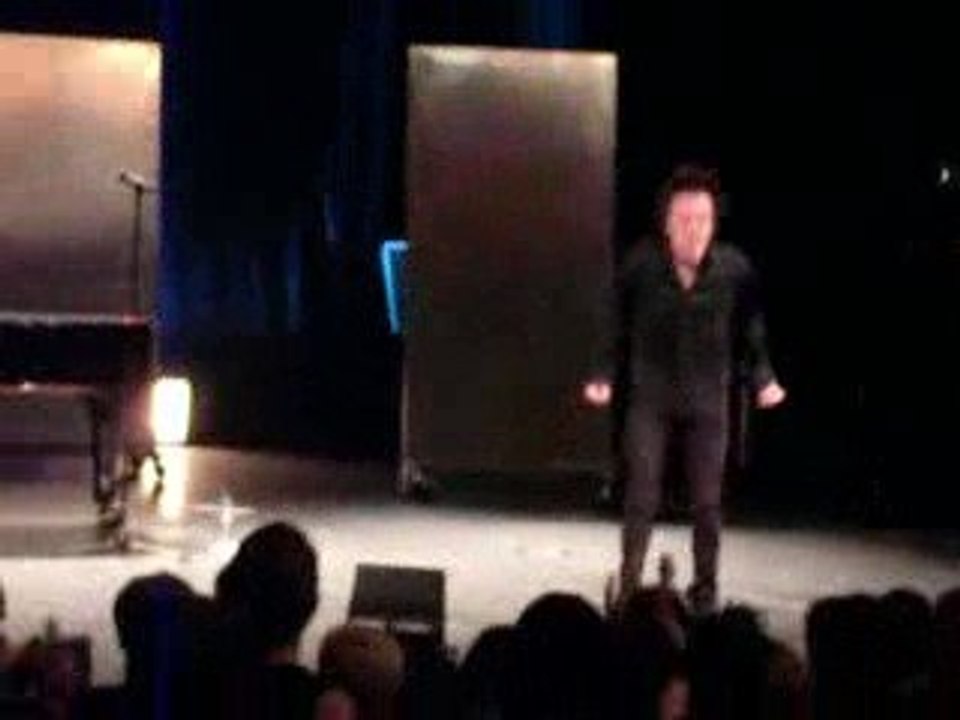 Salut du public cali concert a Perpignan