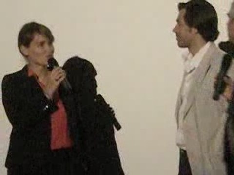 FAIS-MOI PLAISIR Emmanuel Mouret - Judith Gofrèche