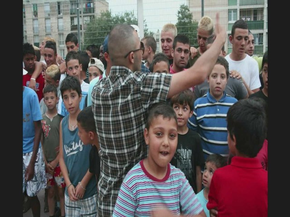 EXCLU LA SWIJA : PHOTO DU CLIP HLM...