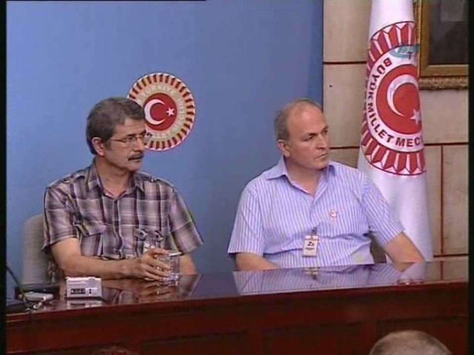 İstanbul Milletvekili Ufuk Uras ÖDP'den İstifa Etti...