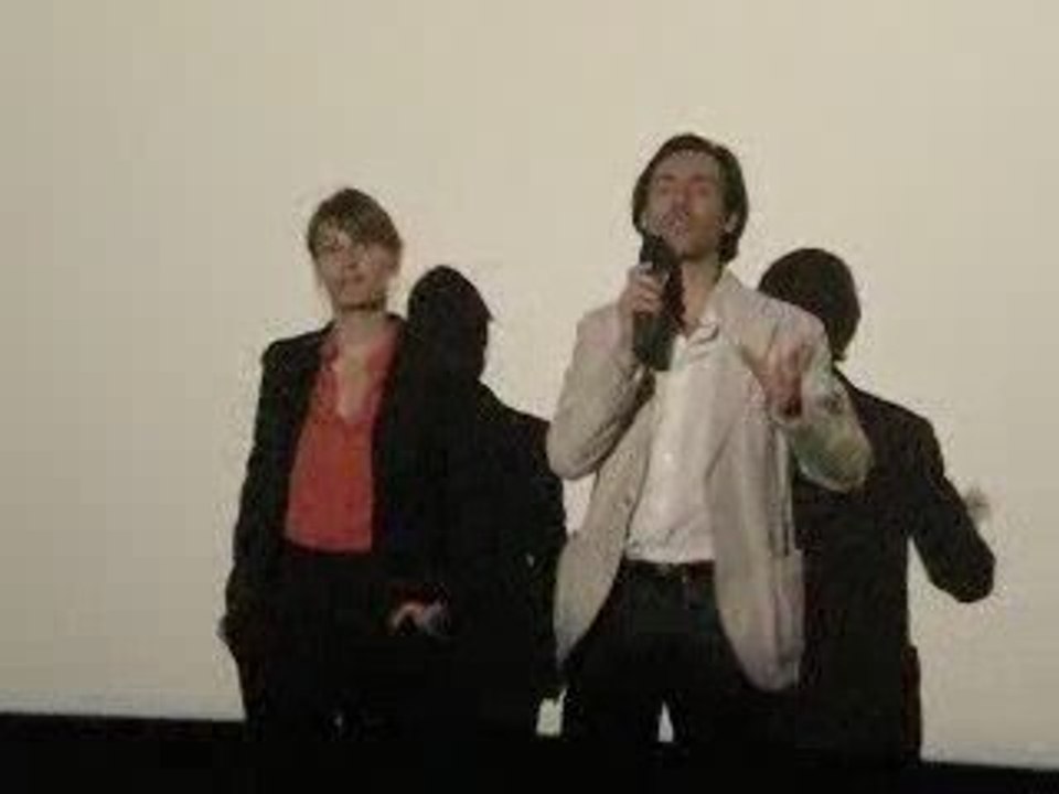 FAIS-MOI PLAISIR - Emmanuel Mouret - Judith Godrèche