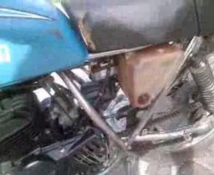 Suzuki 125 TS de 1979 premier démarrage