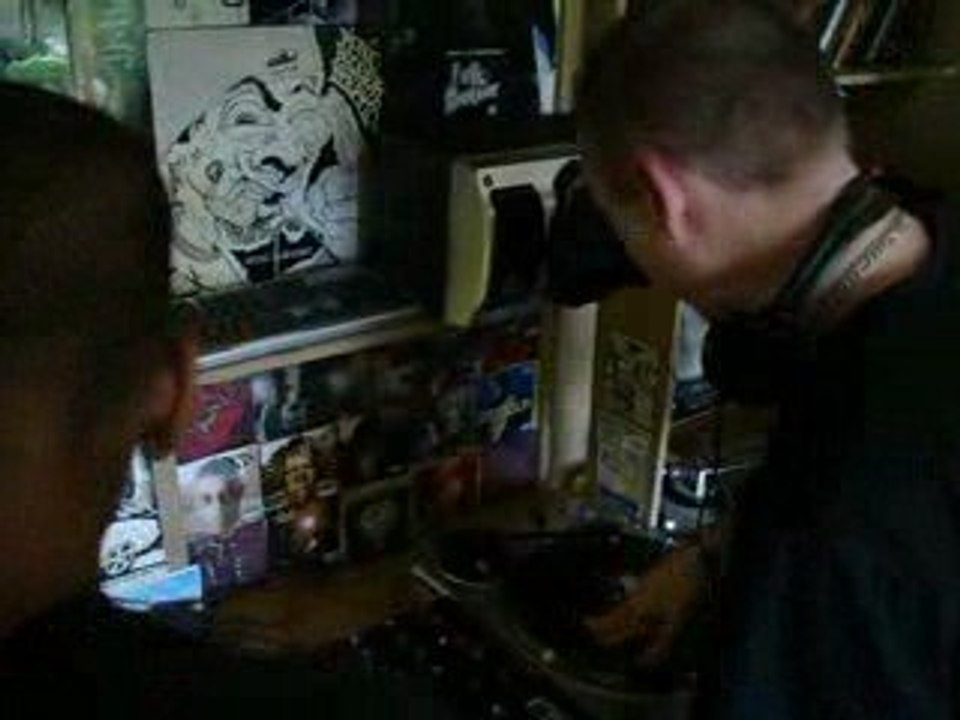 SESSION SCRATCH DJ D KAL DJ GONE CRAZY DJ D-ONE