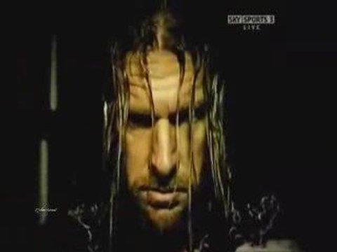 RAW:Batista injures,Triple h returns and destroys Legacy