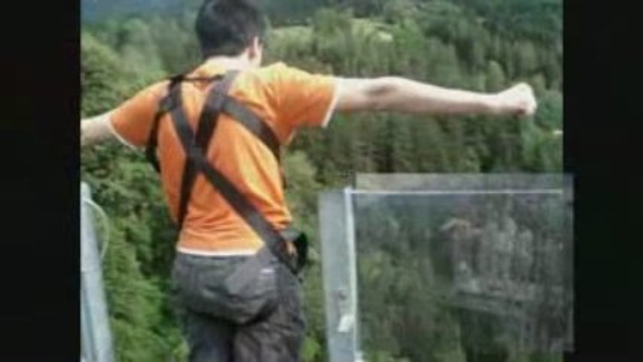 Bungy Jumping - Nico & Tom