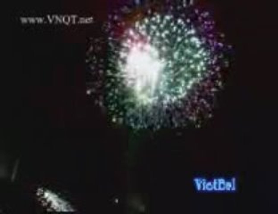 Www.VNQT.net  _ me firework 2009