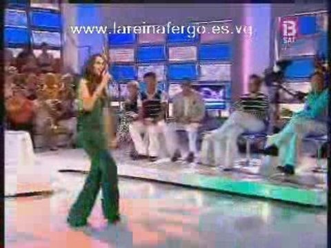 NURIA FERGÓ: ACTUACIÓN EN IB3 (TIERRA DE NADIE)