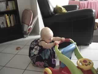 apprentissage de la marche