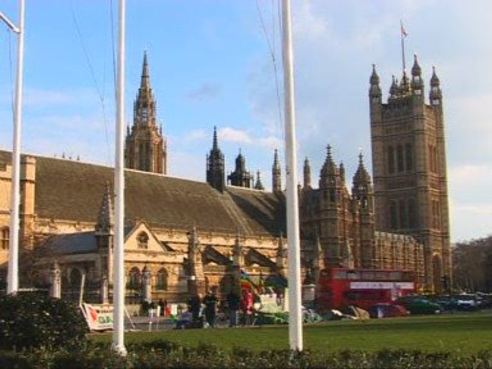 MPs' expenses are officially published online