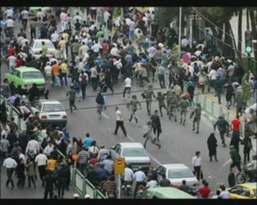 Gun Shooting in front of Police Headquarters تظاهرات