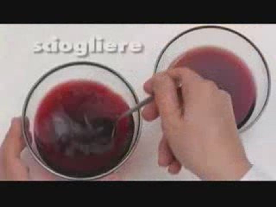 Le pesche al vino rosso