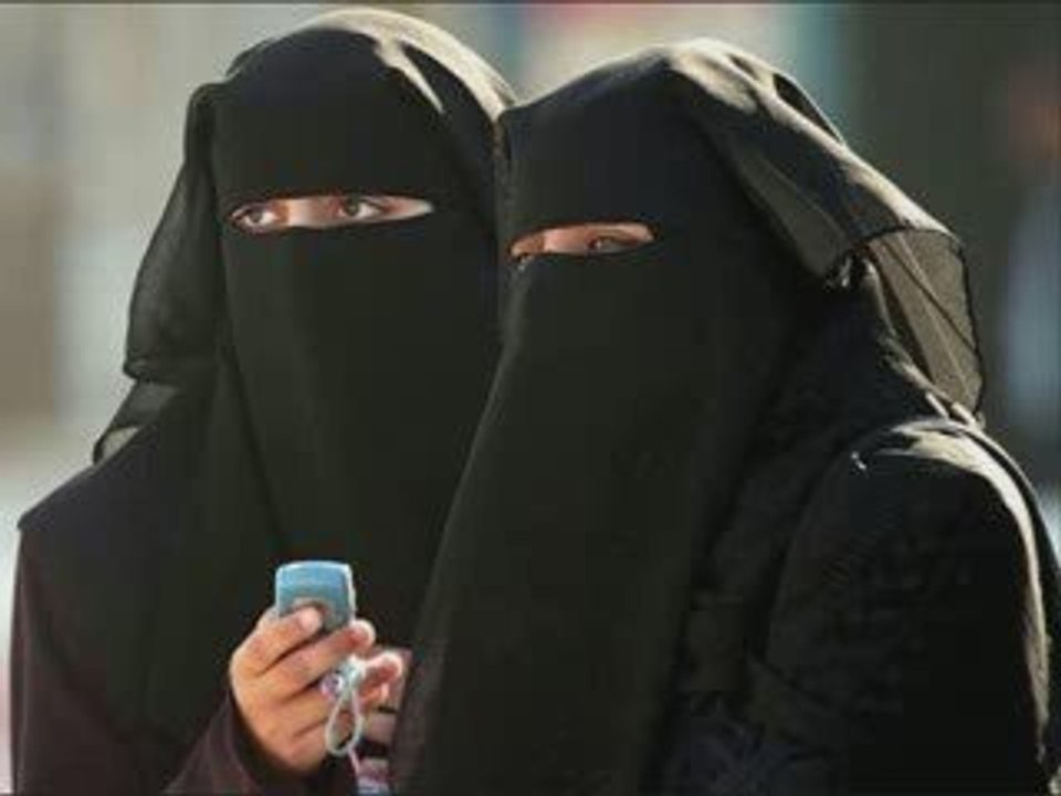 L'Islam en France: Le vice de la polémique sur la burqa