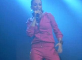 Kenza Farah Zenith de Paris