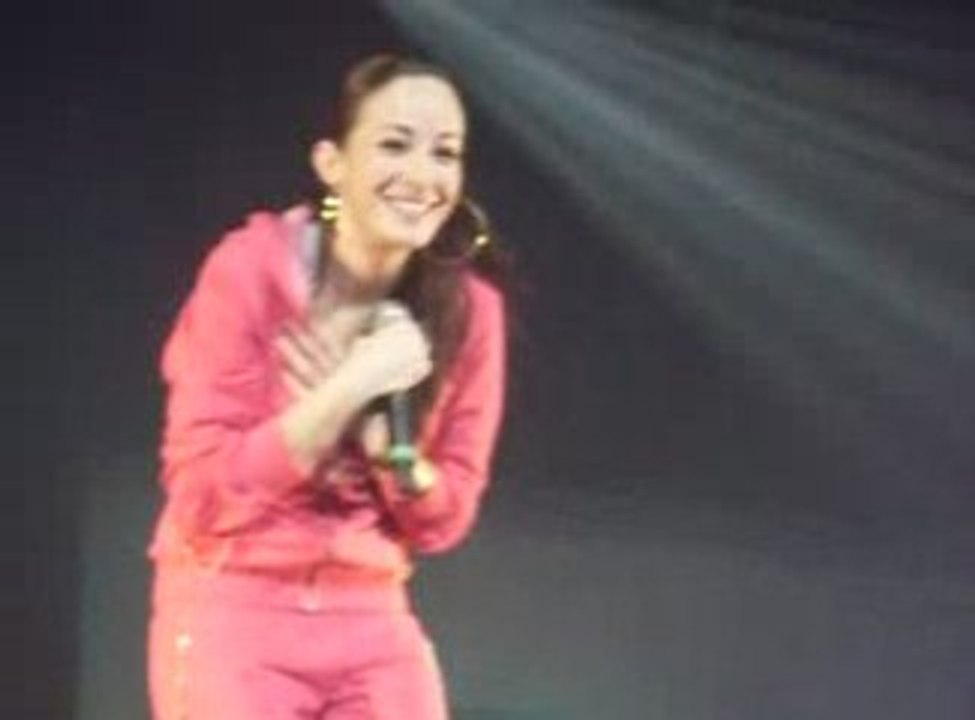 Kenza Farah Zenith de Paris