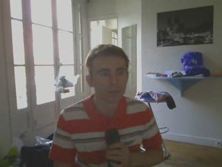 Wiwi égratigne "I'm real"