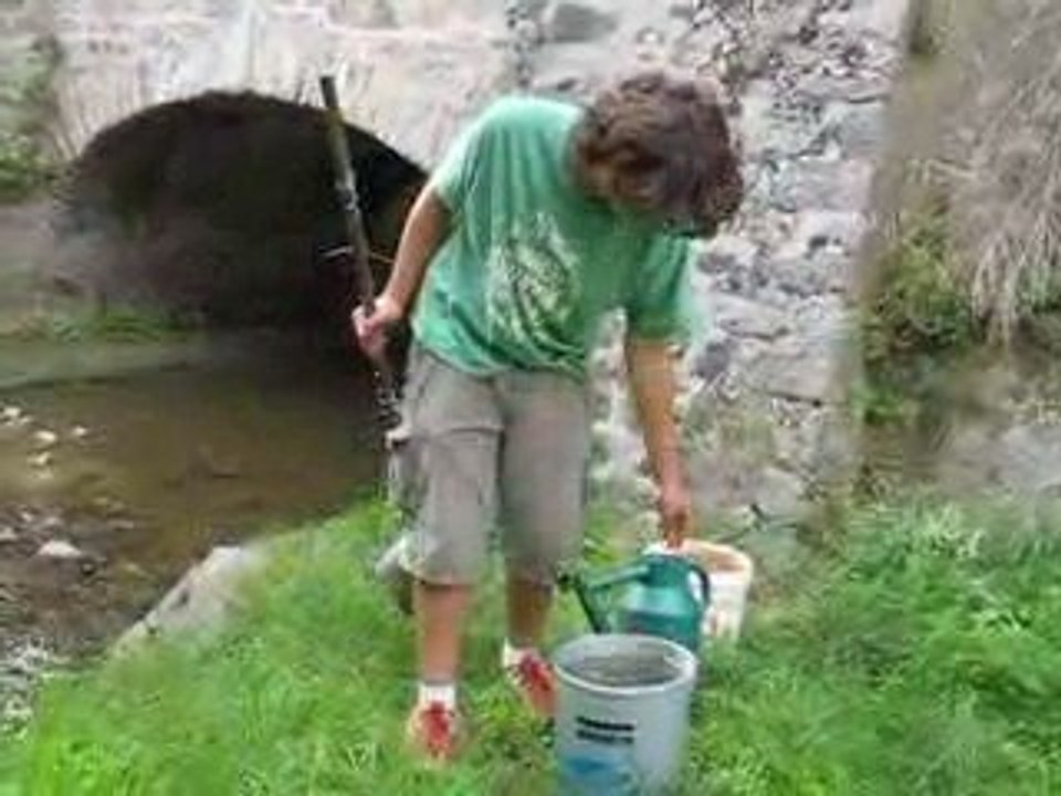 17/06/09 Louis tire l'eau  dans le Gand  42