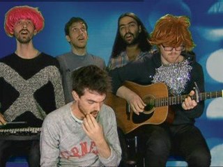 Exclusive! Boy Crisis 'Dressed To Digress' acoustic