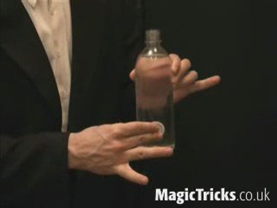 Aquarius - Cap in Bottle Magic Trick