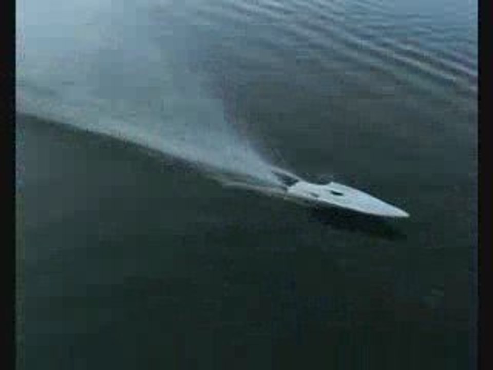 bateau offshore rc brushless test 1