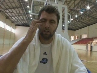 Mehmet Okur, Tatilde Bile Çalışıyor