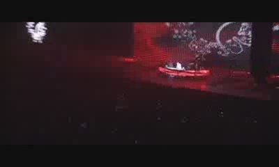 DIVE INTO THE AMAZING EXPERIENCE OF TIESTO IN CONCERT!