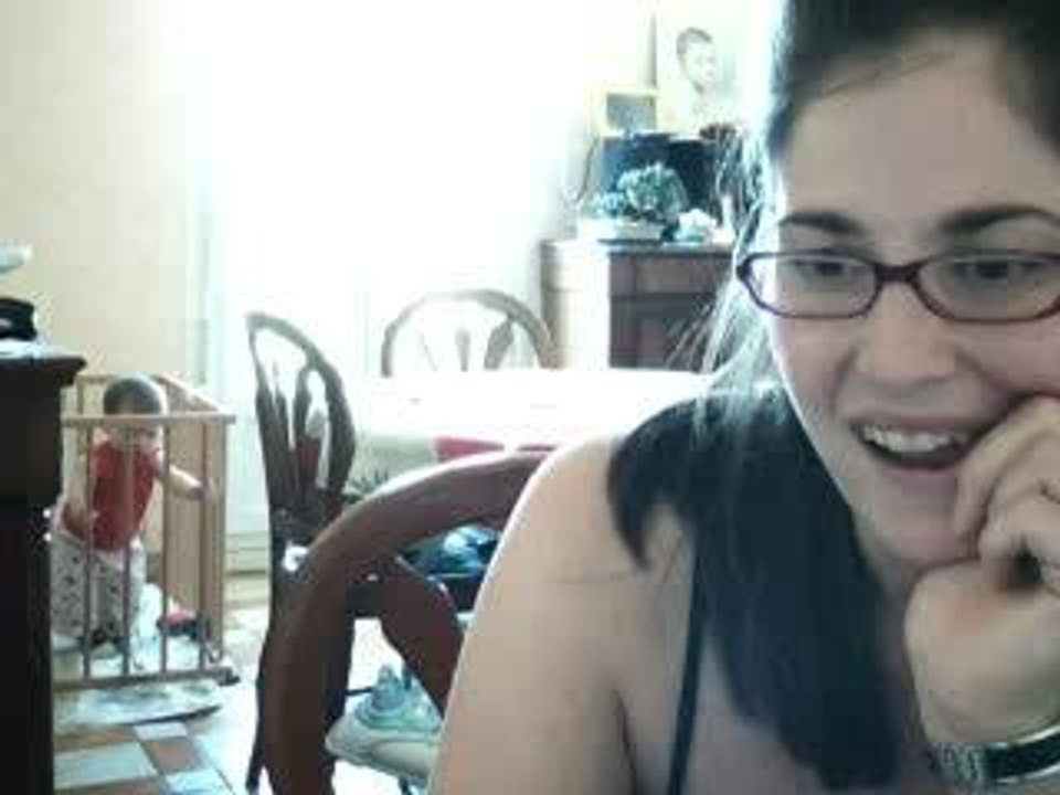 solene se met debout suite