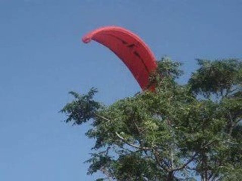 Yunus Emre ilköğretim Yamaç paraşüt inişi....