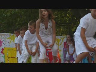 FETE DE FIN D'ANNEE MATERNELLE VENTADOUR 2009