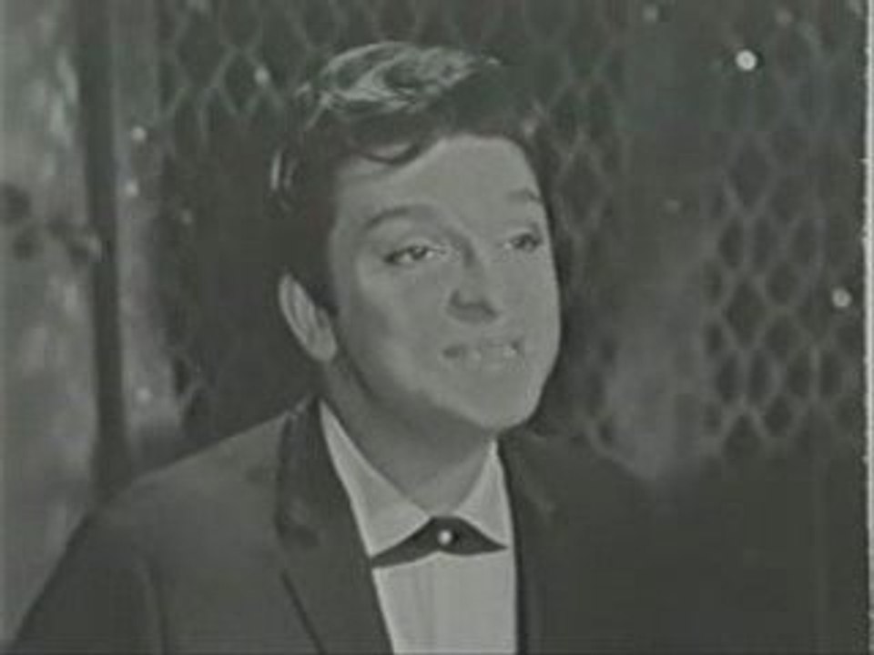 zeki müren ve türkan şoray aşk nedir bilmez misin ???