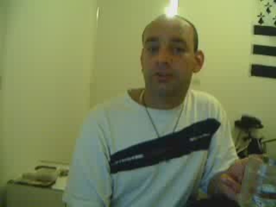 labrevedexav : cerveau à la jambe