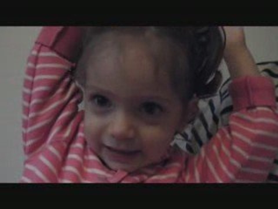 Emma, 2 ans (et quelques mois)