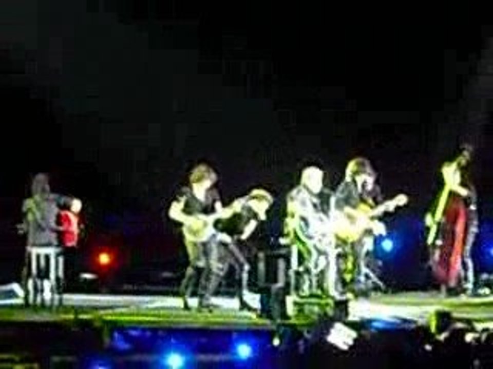 La Terre Promise - J. Hallyday Nantes 2009