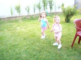 lucie et elena 10 juin 2006