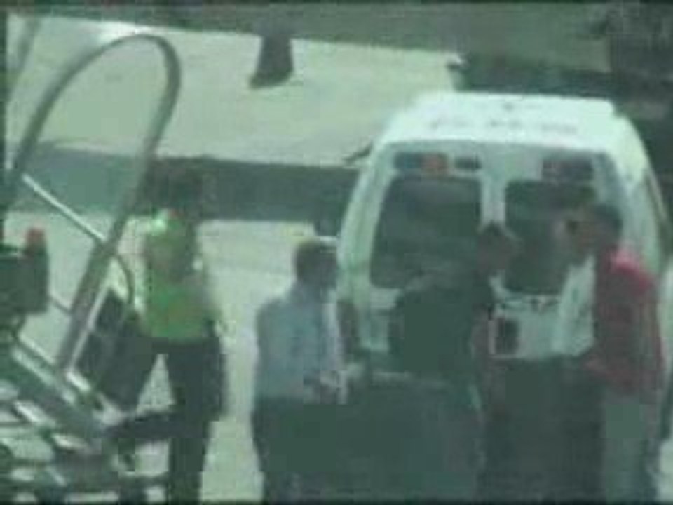 expulsion barbare AEROPORT MADRID