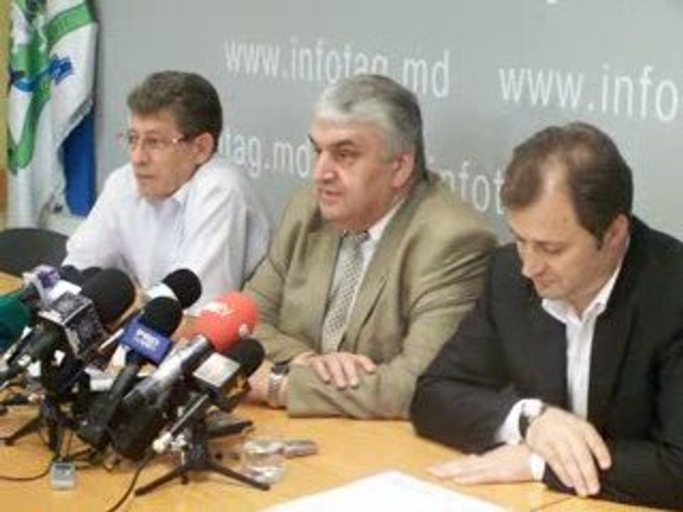 conferinta de presa a Dl Serafim Urechean