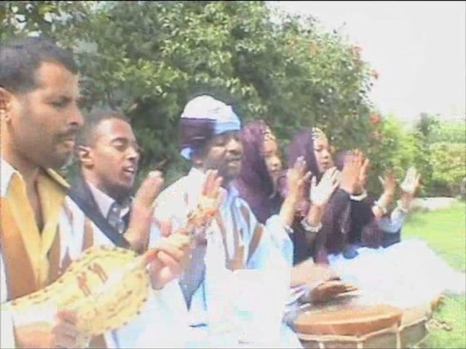 IZLAN - chants, danses et poésie berbère