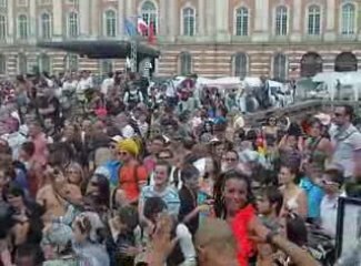 gay pride toulouse 2009 place du capitole mixed ludoladiva