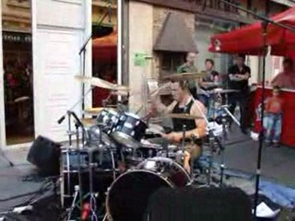 Stone the Crow par FUEL INK