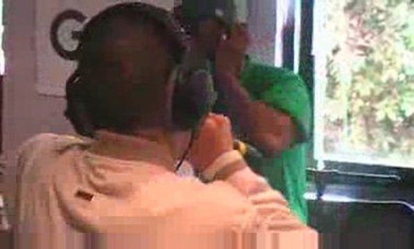 Double Je en freestyle à Goom Radio