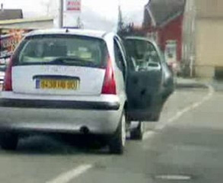 mais elle est trop conne xd