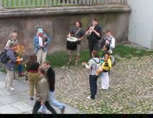 Strasbourg-fête de la musique-ensemble folklorique